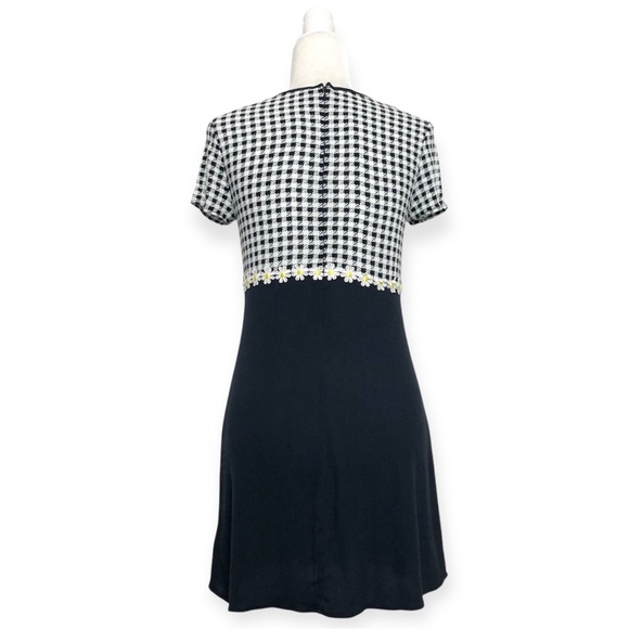 Urban Outfitters Houndstooth Daisy Trim Mini Dress Medium Black White - Picture 10 of 16